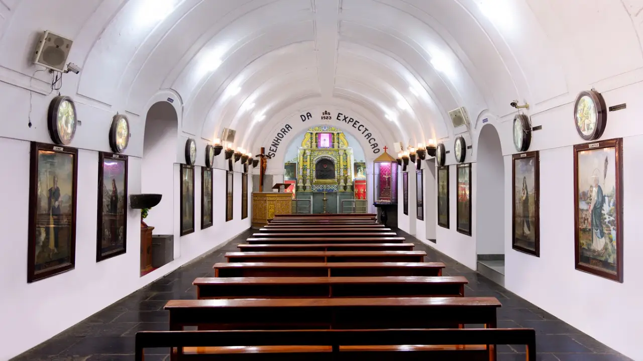 church-inside-photo
